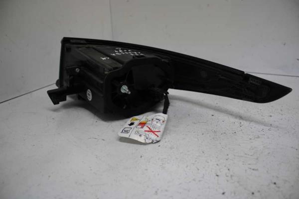 FEU ARRIERE GAUCHE DS3 CROSSBACK - Vue 2